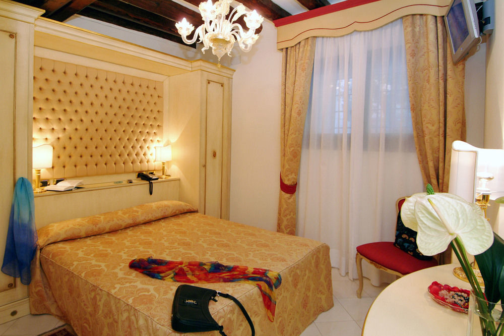 Ca' Vendramin Zago Hotel Velence Kültér fotó